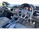 Audi Q3 Image 6