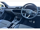 Audi Q3 Image 6