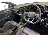 Audi Q3 Image 6