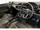 Audi Q3 Image 6