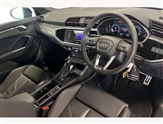 Audi Q3 Image 6