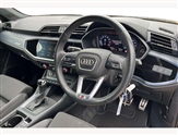 Audi Q3 Image 6