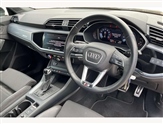 Audi Q3 Image 6