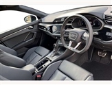 Audi Q3 Image 6