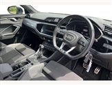 Audi Q3 Image 6