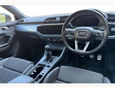 Audi Q3 Image 6