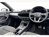 Audi Q3 Image 6