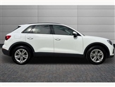 Audi Q3 Image 4