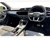 Audi Q3 Image 6
