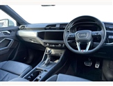 Audi Q3 Image 6