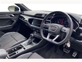 Audi Q3 Image 6