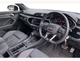 Audi Q3 Image 6