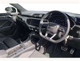 Audi Q3 Image 6