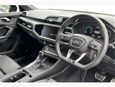 Audi Q3 Image 6