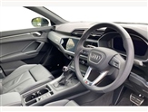 Audi Q3 Image 6
