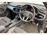 Audi Q3 Image 6