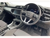 Audi Q3 Image 6