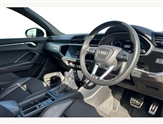 Audi Q3 Image 6
