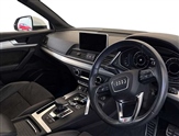 Audi Q5 Image 6