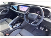 Audi Q5 Image 6