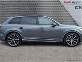 Audi Q7 Image 4