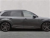 Audi Q7 Image 3