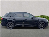 Audi Q7 Image 3