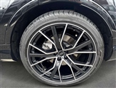Audi Q7 Image 6