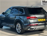 Audi Q7 Image 5