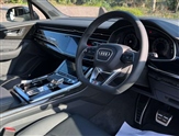 Audi Q7 Image 6