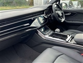 Audi Q7 Image 2