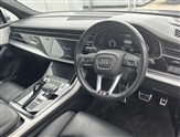 Audi Q7 Image 6
