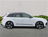 Audi Q7 Image 3