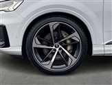 Audi Q7 Image 6