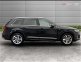 Audi Q7 Image 4