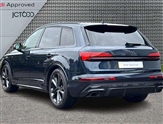 Audi Q7 Image 3