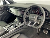 Audi Q7 Image 6