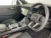 Audi Q7 Image 6