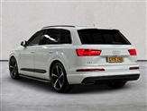 Audi Q7 Image 2