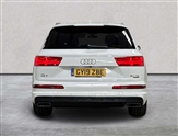 Audi Q7 Image 4