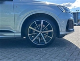 Audi Q7 Image 5