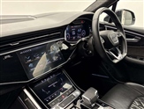 Audi Q7 Image 2