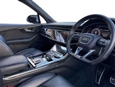 Audi Q7 Image 6