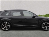 Audi Q7 Image 4