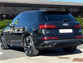 Audi Q7 Image 2