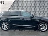 Audi Q7 Image 4