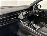 Audi Q7 Image 3