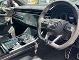 Audi Q7 Image 6