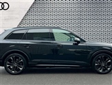 Audi Q7 Image 4