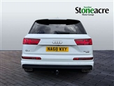 Audi Q7 Image 6